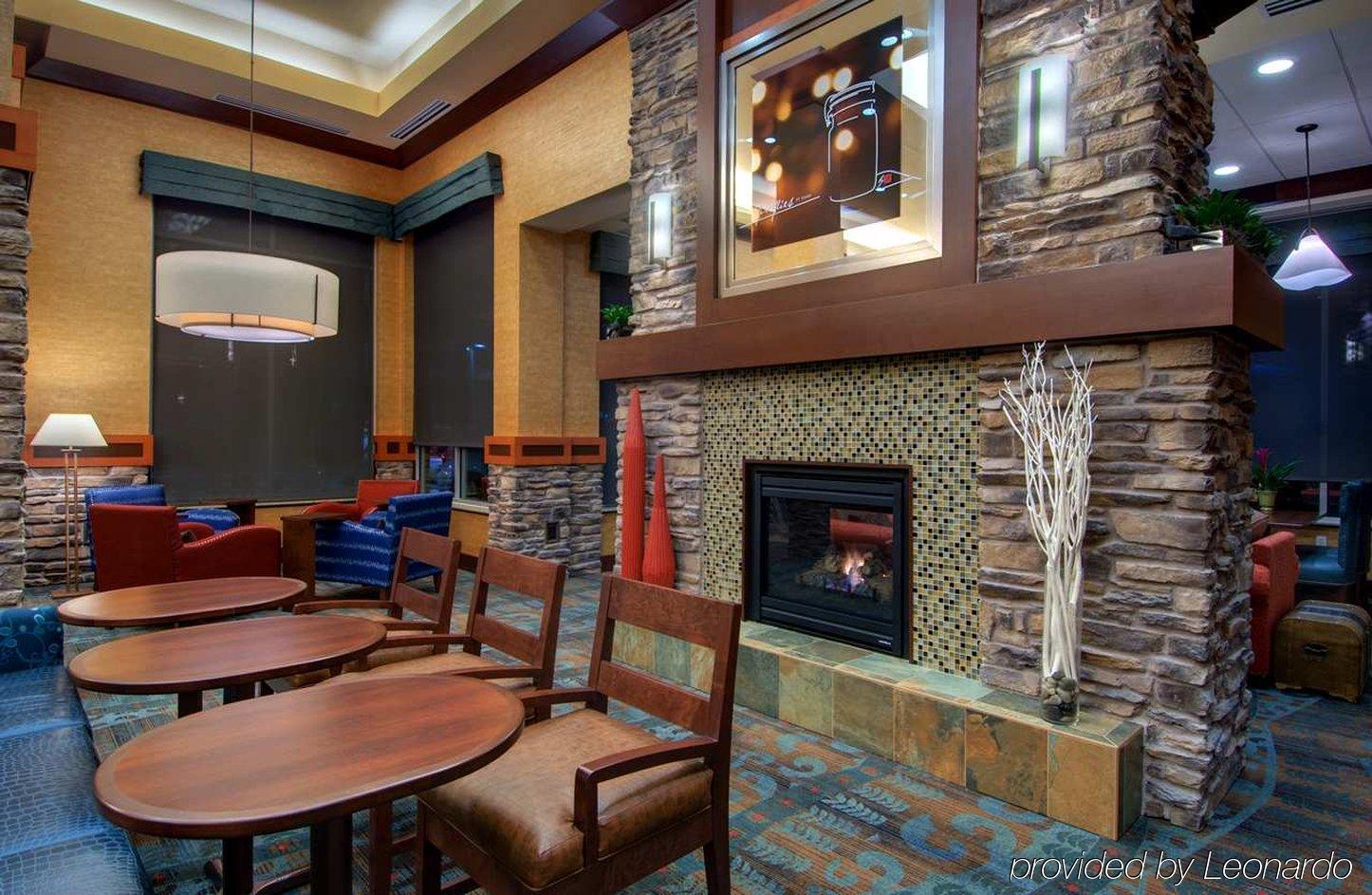 Hilton Garden Inn Ann Arbor Restaurant bilde